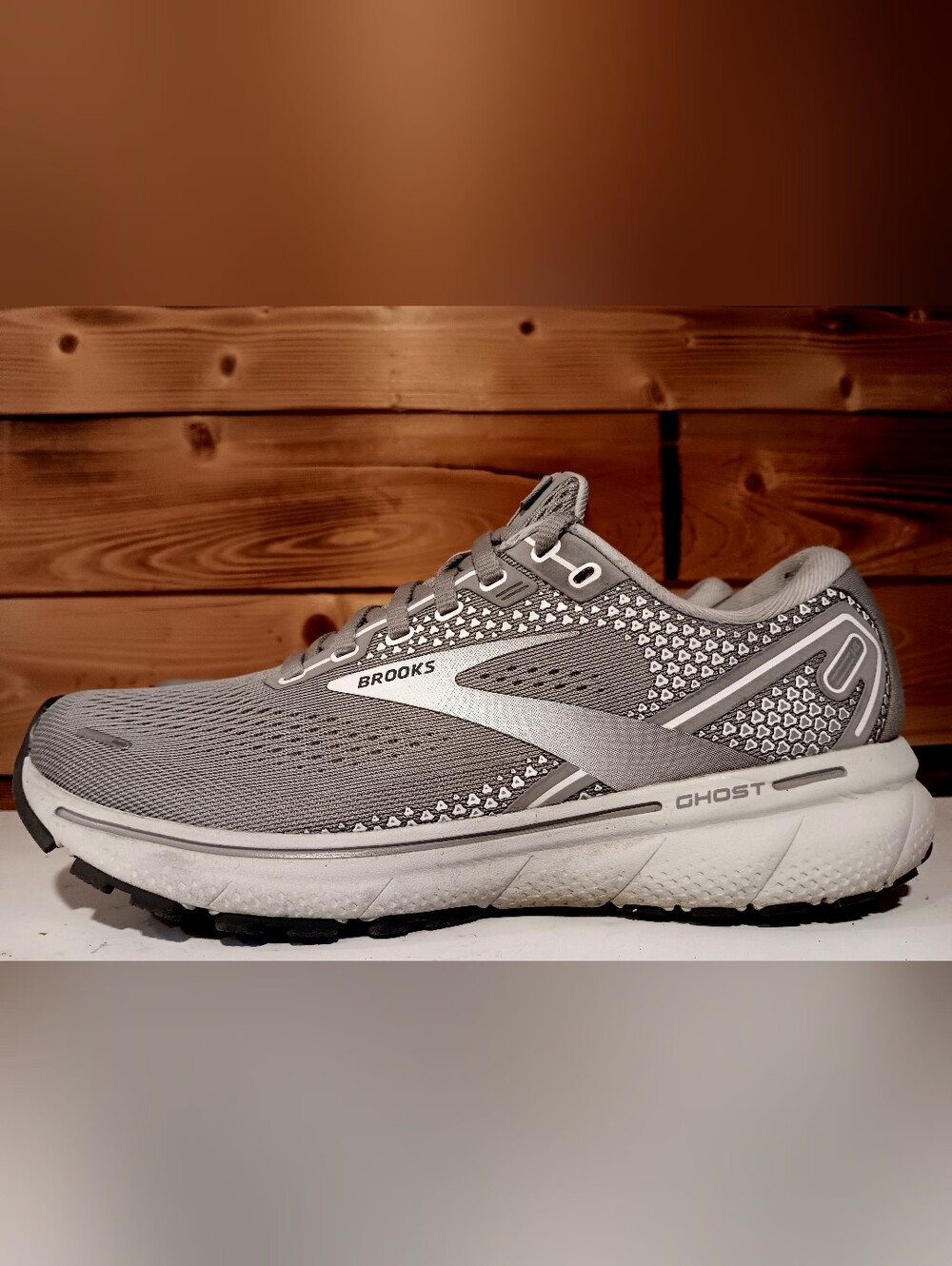Brooks Ghost 14 Women's 8.5 Athletix Shoes Silver